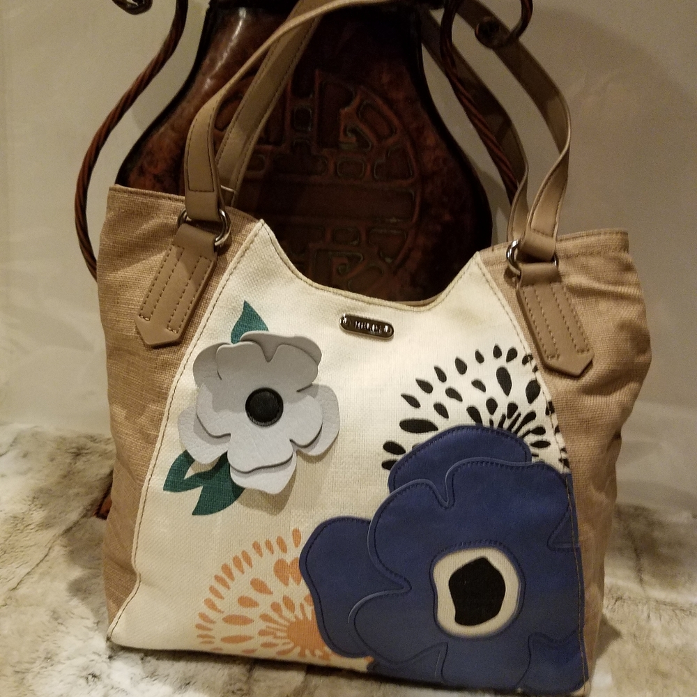 Relic shoulder bag - Picture 2 of 6